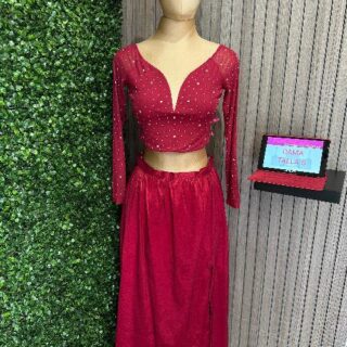 Conjunto Blusa y Falda