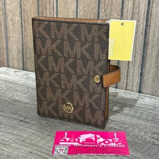 Porta pasaporte Guess